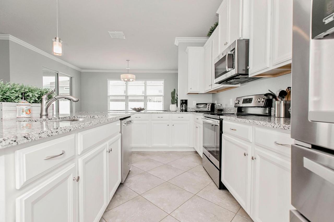 Spacious 4 bedroom home in Sanford/Orlando! Exterior foto